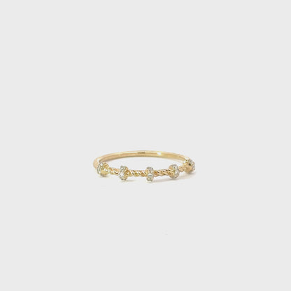 Golden Twist Diamond Ring